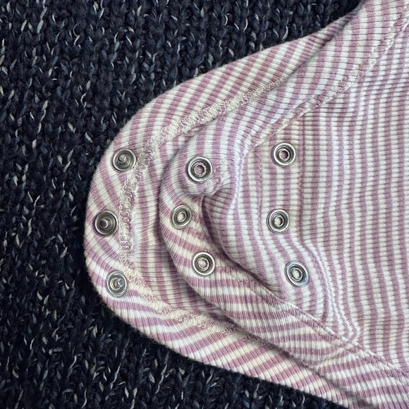 Quince Rose Pink Stripe Baby Bodysuit 9-12M Long Sleeve Organic Cotton - Picture 4 of 4